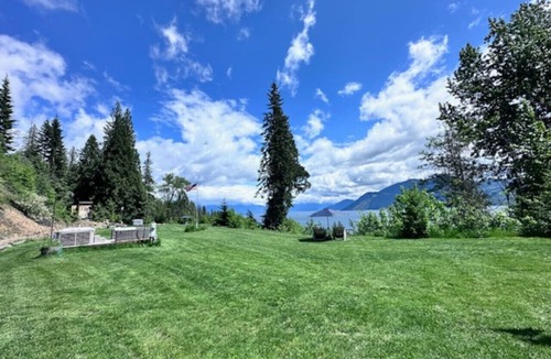 Sagle House | 1BR Tiny Home Hideaway w/ Lake & Mountain Views