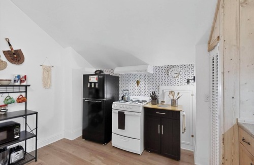 Downtown Albuquerque Apartment | 1BR Upstairs in Historic Stamm House Near Downtown