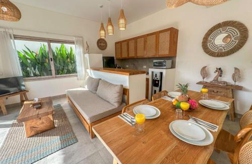 Sei Pinang Villa | 1BR Villa Venezia a Tropical Escape - Seminyak