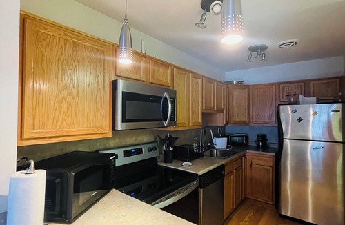 Elkins Park Apartment | 1BR w/ Balcony & Parking – Monthly Discount