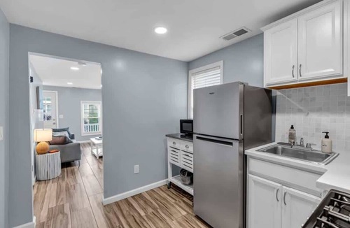 Ocean Grove Apartment | 1BR w/Private Balcony · 3 Blks to Beach · Asbury