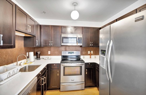 Downtown Baltimore Apartment | 1BR Walk to Stadium and Harbor Secure Parking