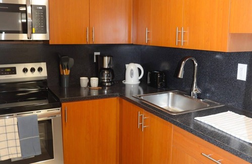 Eastern Shores Apartment | 1BR with Kitchen Close To Sunny Isles Beach
