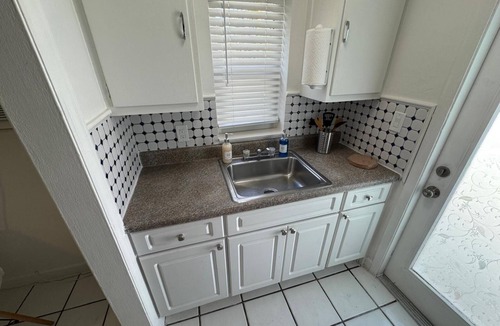 Lake Ridge Apartment | 1BRGuest Favorite Near the Beach