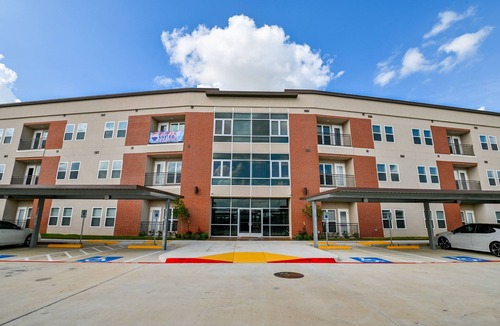 Katy Condo | 1E~Spacious One Bedroom +Study by Katy Asian Town