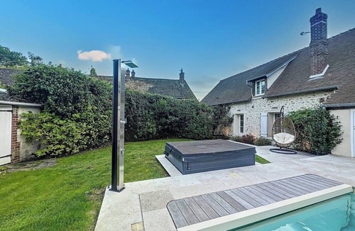 Courcelles-les-Gisors House | 1h from Paris - swimming pool - jacuzzi