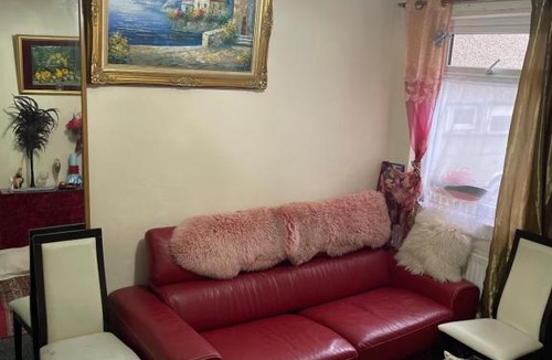 Coventry Apartment | 1km To City