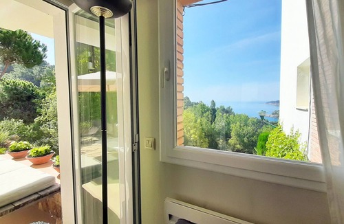 Llafranc Apartment | 1MIRAN 02 - Apartment for 4 people with terrace located just 550m from the beach and the center of Llafranc