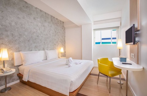 Kelapa Gading Barat Hotel | 1O1 URBAN Jakarta Kelapa Gading