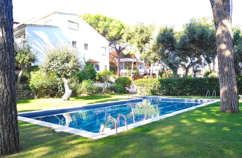 Calella de Palafrugell Villa | 1PX 65 - Cozy house for 8 people with communal pool only 800m from the Calella de Palafrugell beach