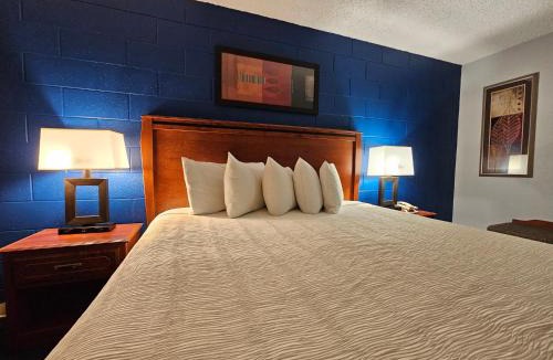 Rawlins Hotel | 1st Choice Inn Rawlins