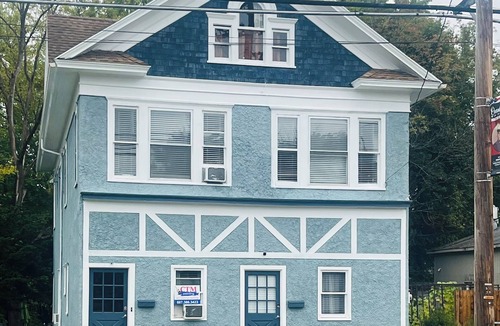 West End Apartment | 1st Class Rentals Munson Manor V located just a 1/2 mile from All Star Village