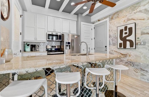 Cinnamon Shore Condo | 1st-Floor Condo@Cinnamon Shore w/Patio & Easy Access to Great Amenities!