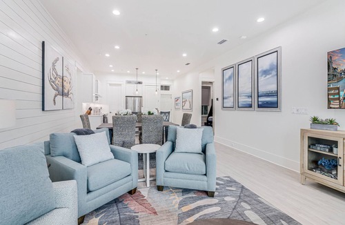 Cinnamon Shore Condo | 1st-Floor Condo@Cinnamon Shore w/Beachy Style & Easy Access to Amenities!