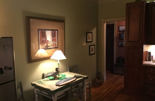 Tonawanda Apartment | 1st Floor Cozy flat and beautiful gardens