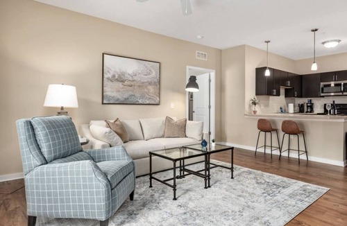 Westerville Apartment | 1st Floor Monthly 2BR Near Intel + Data Centers