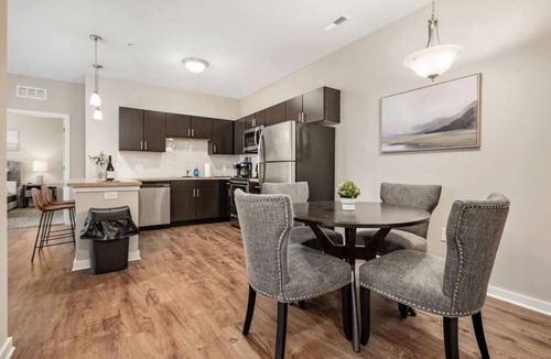 Westerville Apartment | 1st Floor Monthly 2BR Near Intel + Data Centers