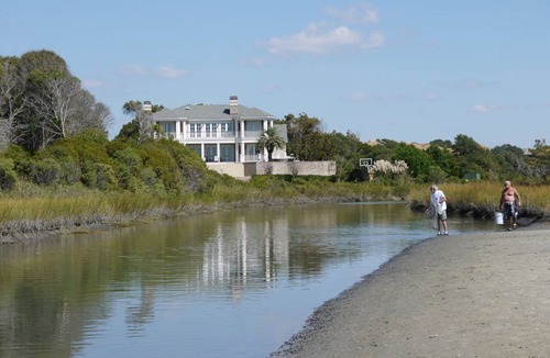 Myrtle Beach Condo | 1st Floor! Ocean Side Condo on Shore Drive - WiFi, Recent Remodel!
