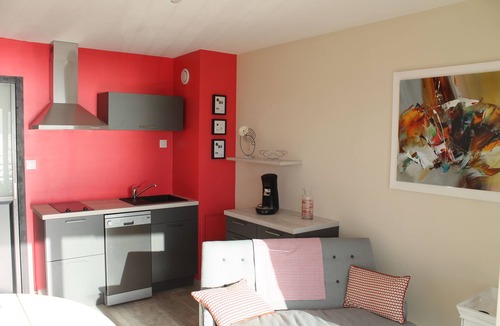 Quartier du Casino Apartment | 1ST FLOOR SEAFRONT APARTMENT