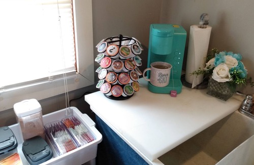 Aldenville Apartment | 1st Floor Suite, Kitchenette (B)