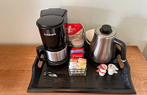 Lopez Island Apartment | #1TripAdvisor-Waterviews-Fireplace-King Bed-Soaking Tub ⛴🌅🔥🛁