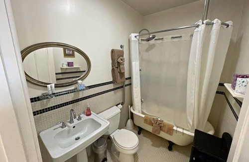 Lopez Island Apartment | #1TripAdvisor-Waterviews-Fireplace-King Bed-Soaking Tub ⛴🌅🔥🛁