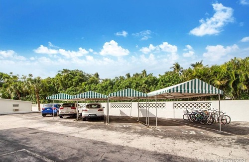 Bal Harbour Apartment | 2 +1 Bed 2 Bath PH Terrace unit - 1 Block from Beach W/Parking