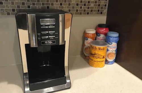 Pleasant Valley House | 2,100 SqFt Contemporary Home W/Jacuzzi & Fire Pit