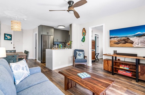 Kihei Condo | 2 2 Oceanview Modern Resort Vistas