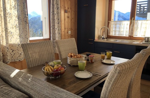 Vex Apartment | 2-3 pers. Apartment in Chalet Campanula directly on the Etherolla Piste 4 Valleys