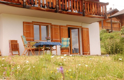 Vex Apartment | 2-3 pers. Apartment in Chalet Campanula directly on the Etherolla Piste 4 Valleys