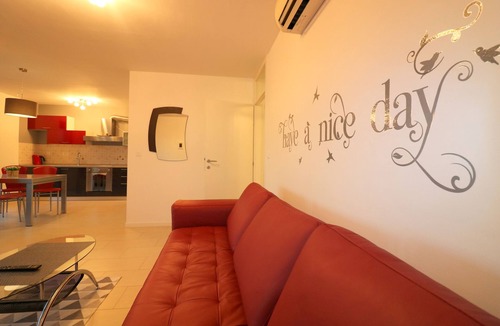 City Center Apartment | 2-3 persons, Porec center, close to the beach, wifi, air conditioning