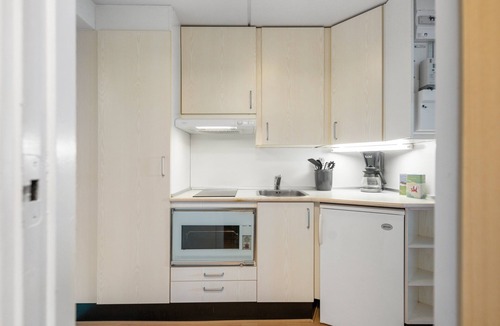 Hirtshals Apartment | 2-4-person apartment in the holiday park Landal Fyrklit