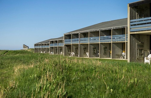 Hirtshals Apartment | 2-4-person apartment in the holiday park Landal Fyrklit
