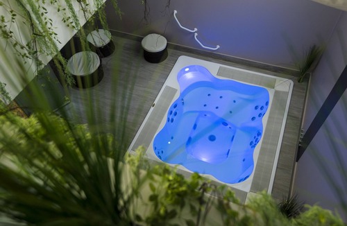 Gondecourt Apartment | 2/4-person apartment with pool access