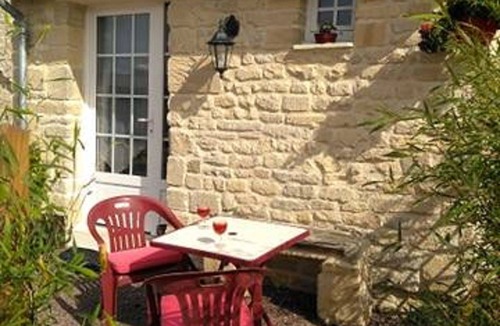 Coulombs House | 2/4 person gite near the landing beaches