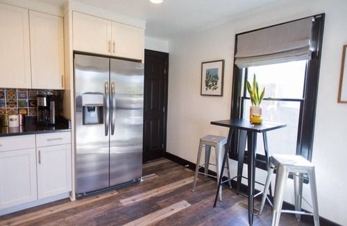 Eastwood House | 2.5 Miles From DT, 2 Spaces