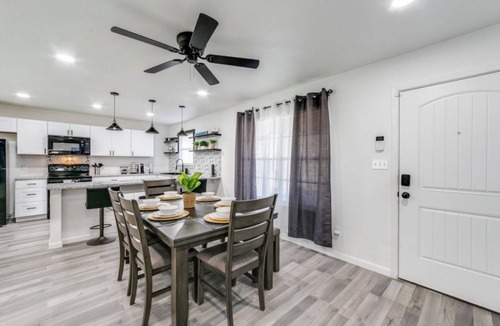 Lackland Terrace House | 2.5 Miles To Lackland AFB FornBMT Graduation/6 Miles To SeaWorld