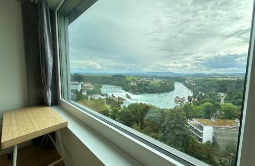 Neuhausen am Rheinfall Apartment | 2.5 Room@MydiHei Apartments