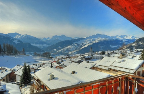 Falera Apartment | 2.5 room roof apartment in Falera with stunning view, additional gallery