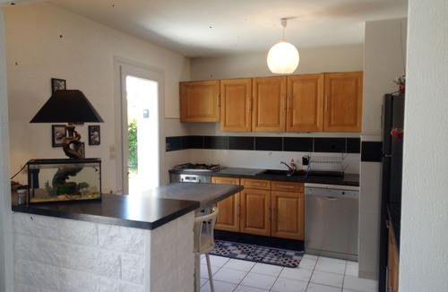 Saint-Nazaire House | 2.5km from the seafront and 10mn from La Baule