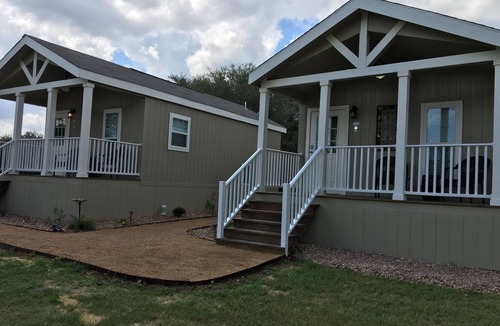 Round Top Cottage | 2.7 Miles From All Of The Fun Round Top, Texas Has To Offer!