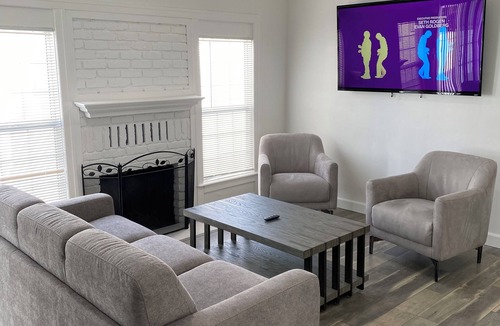 Garden Grove House | 2.9 mi-Disney/Ca Adventure 3.2