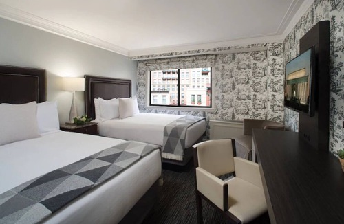 Kalorama Heights Hotel | 2 Accommodations of Superior Queen Rooms | Pets Allowed | 0.6 Mi from Dupont