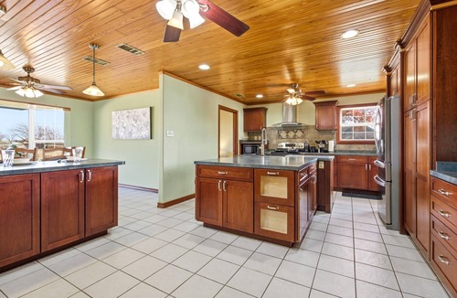 Abilene House | 2 Acre Grand Haven Large Groups Welcome