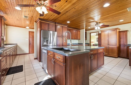 Abilene House | 2 Acre Grand Haven Large Groups Welcome