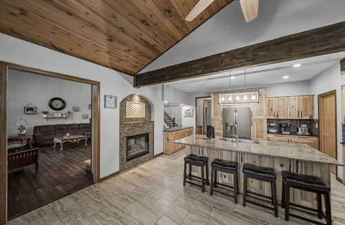 Yorkville House | 2-Acre Retreat on the Fox River with Spectacular Views & Hot Tub!