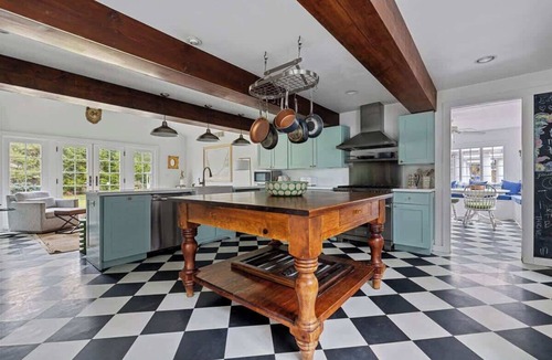 Harbert House | 2-Acres, HotTub, Pickleball+BB, Game Room, Firepit