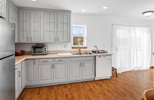 Basalt House | 2 Acres Remodel WalkTo Willit