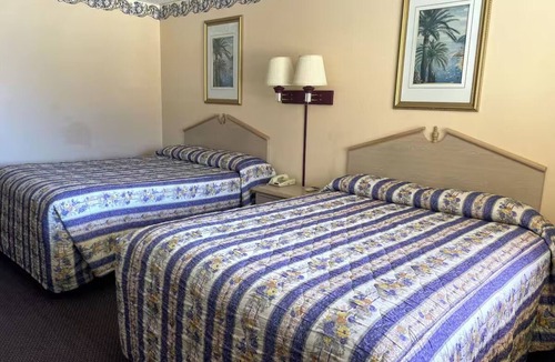Seminole Hotel | 2 Affordable Stays! Experience Comfort & Convenience w/Free Parking